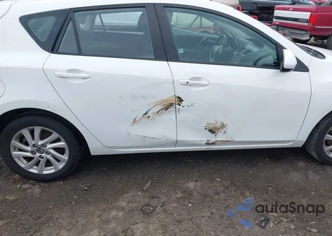 2013 Mazda Mazda3 I Touring z USA, uszkodzony, nr VIN JM1BL1LP8D1721259